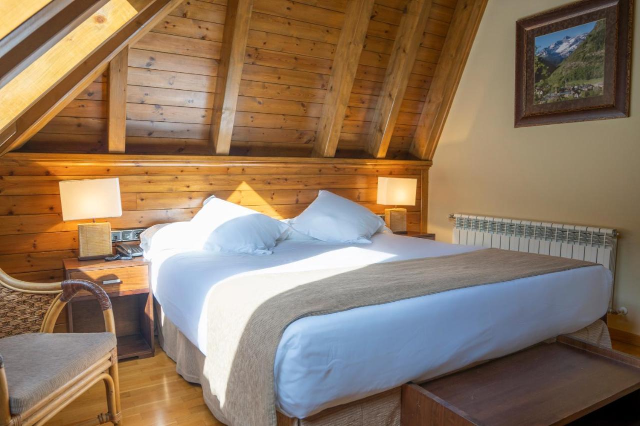 Hotel & Restaurante Pena Arrós Екстериор снимка