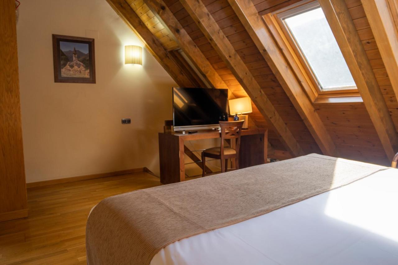 Hotel & Restaurante Pena Arrós Екстериор снимка